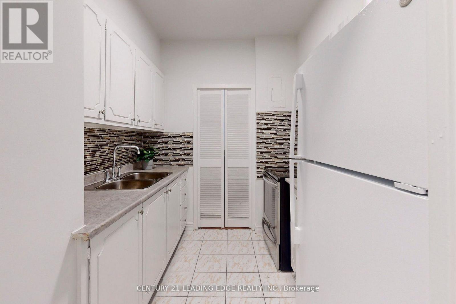 #1005 2245 EGLINTON AVENUE E - 23