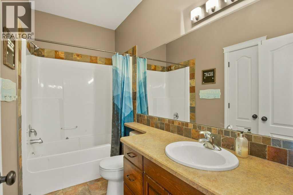 25 Hammond Close, Sylvan Lake