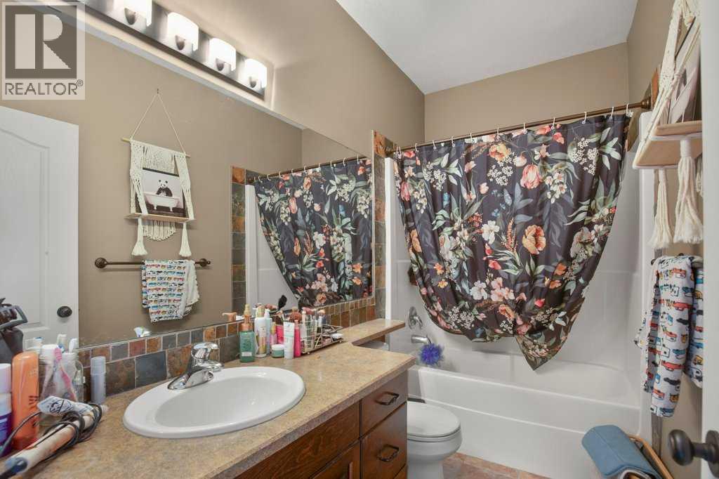 25 Hammond Close, Sylvan Lake