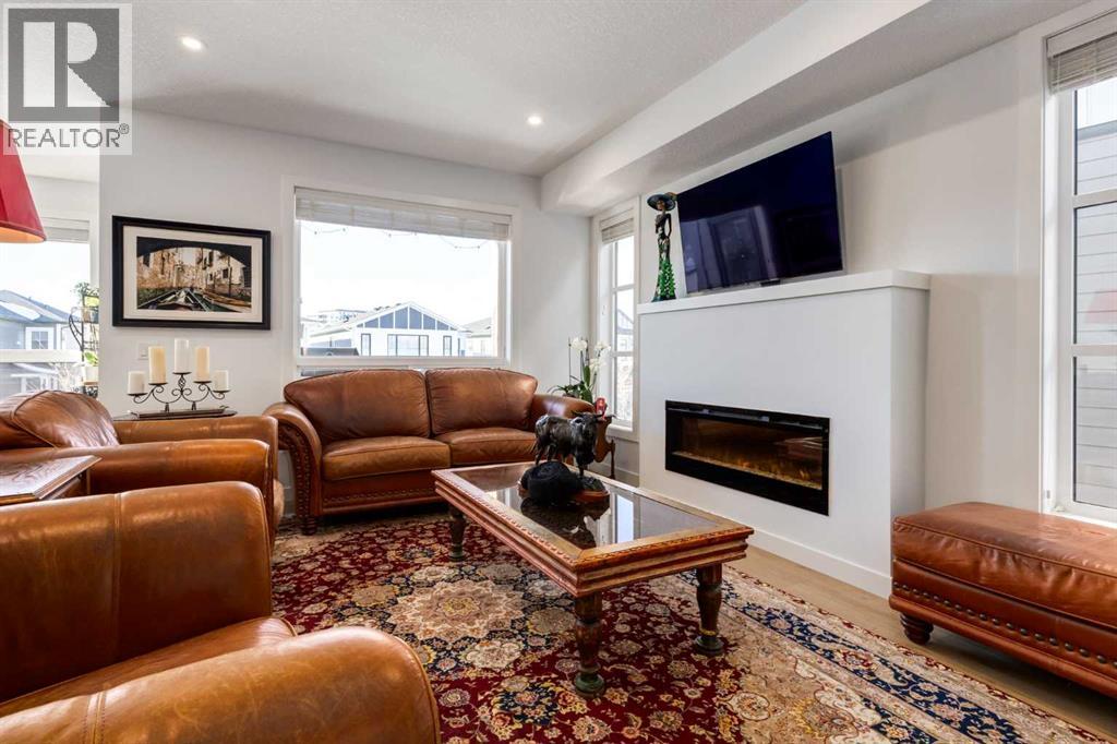 Single Family House for Sale in   Spring Willow Drive SW Springbank Hill Calgary 