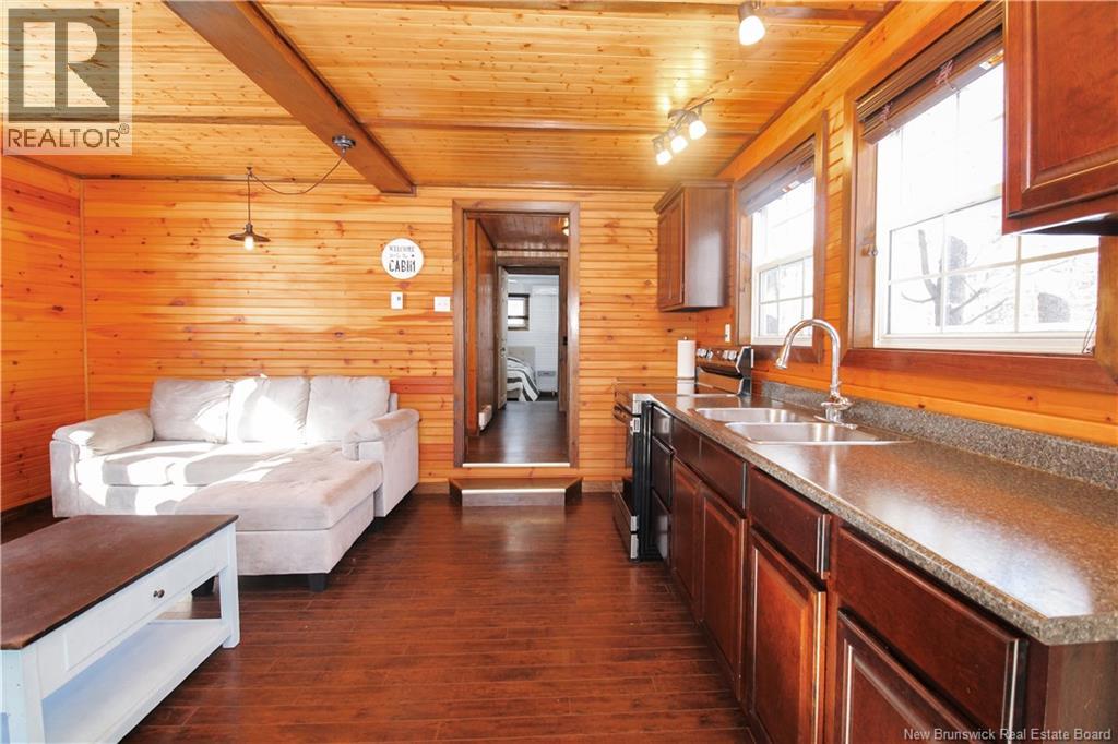 444 SQUARE LAKE - 11