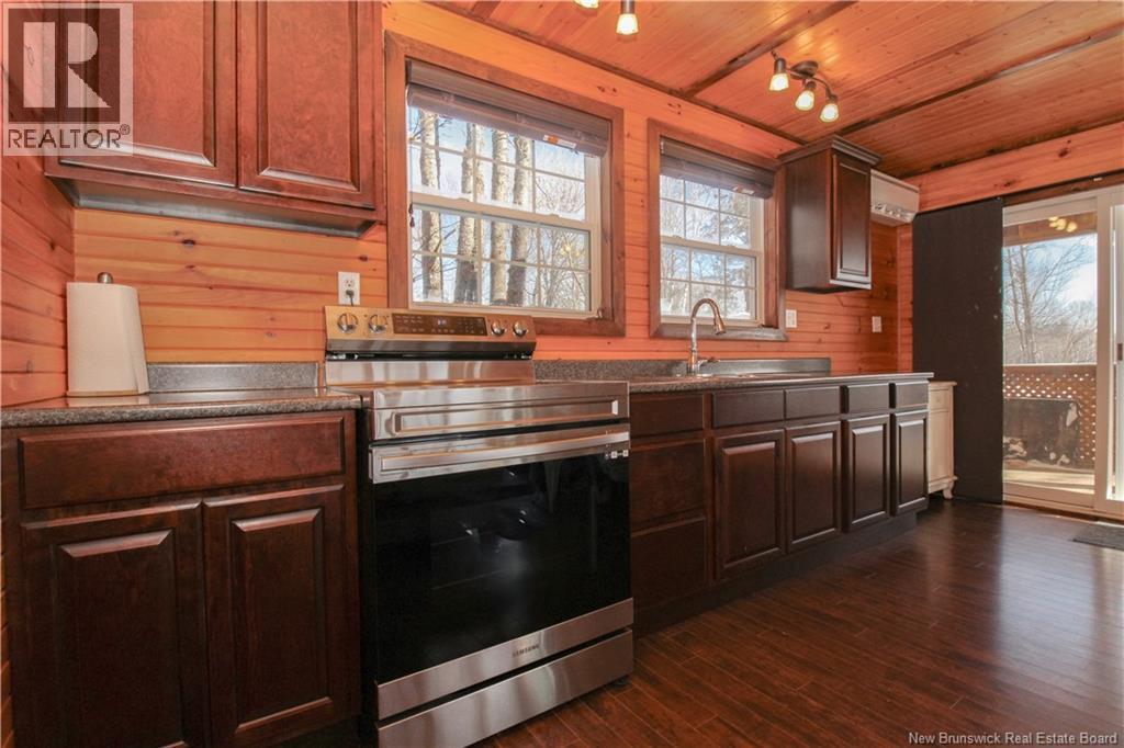 444 SQUARE LAKE - 12