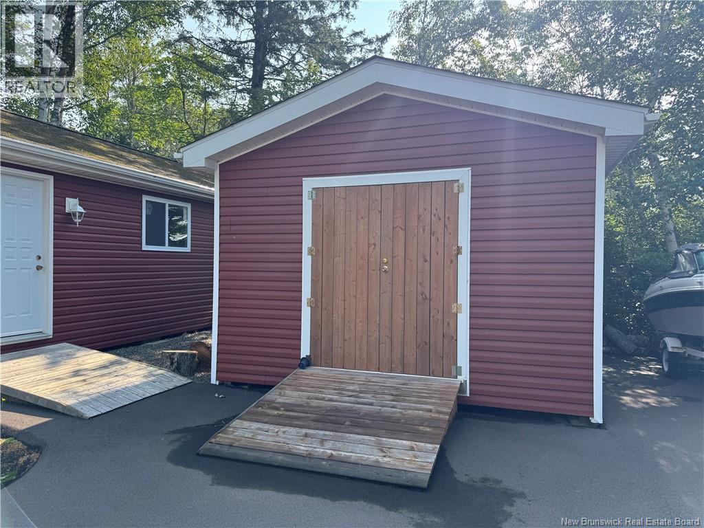 444 SQUARE LAKE - 24