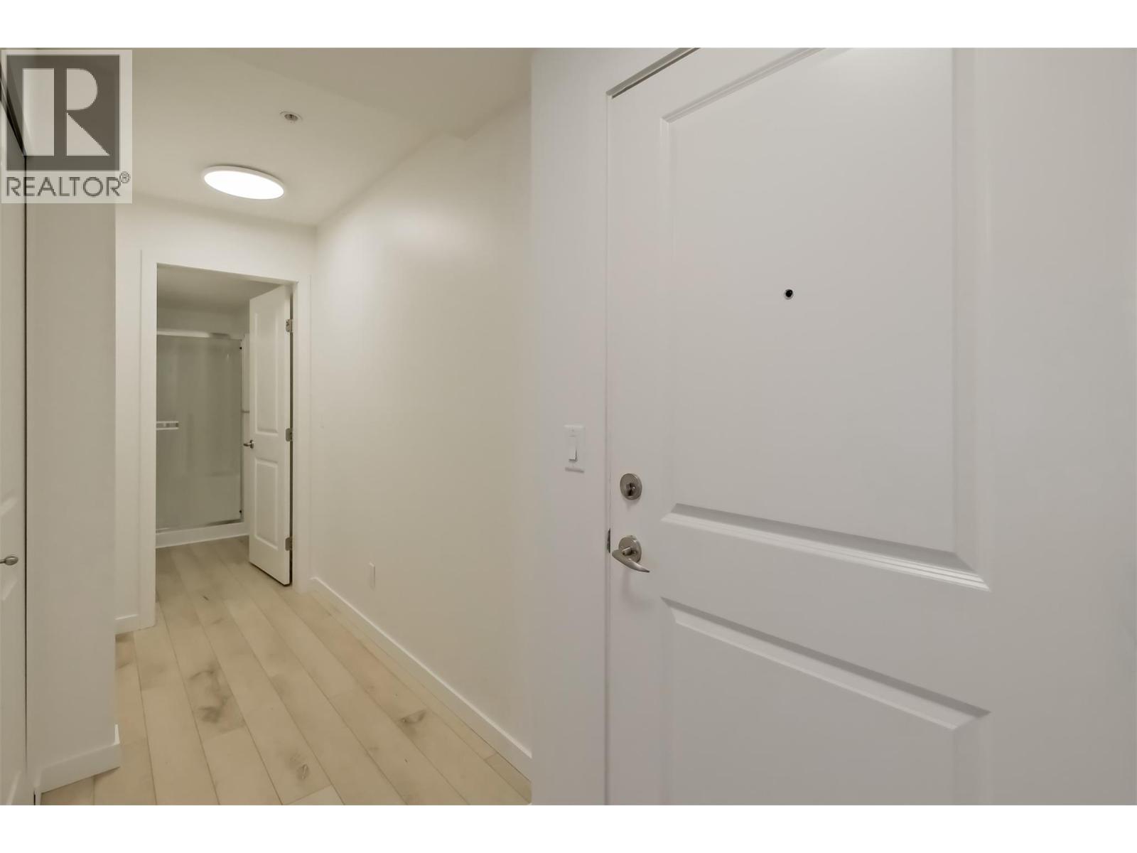 571 Yates Road Unit# 202, Kelowna