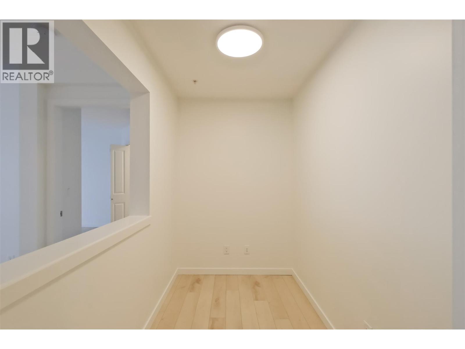 571 Yates Road Unit# 202, Kelowna