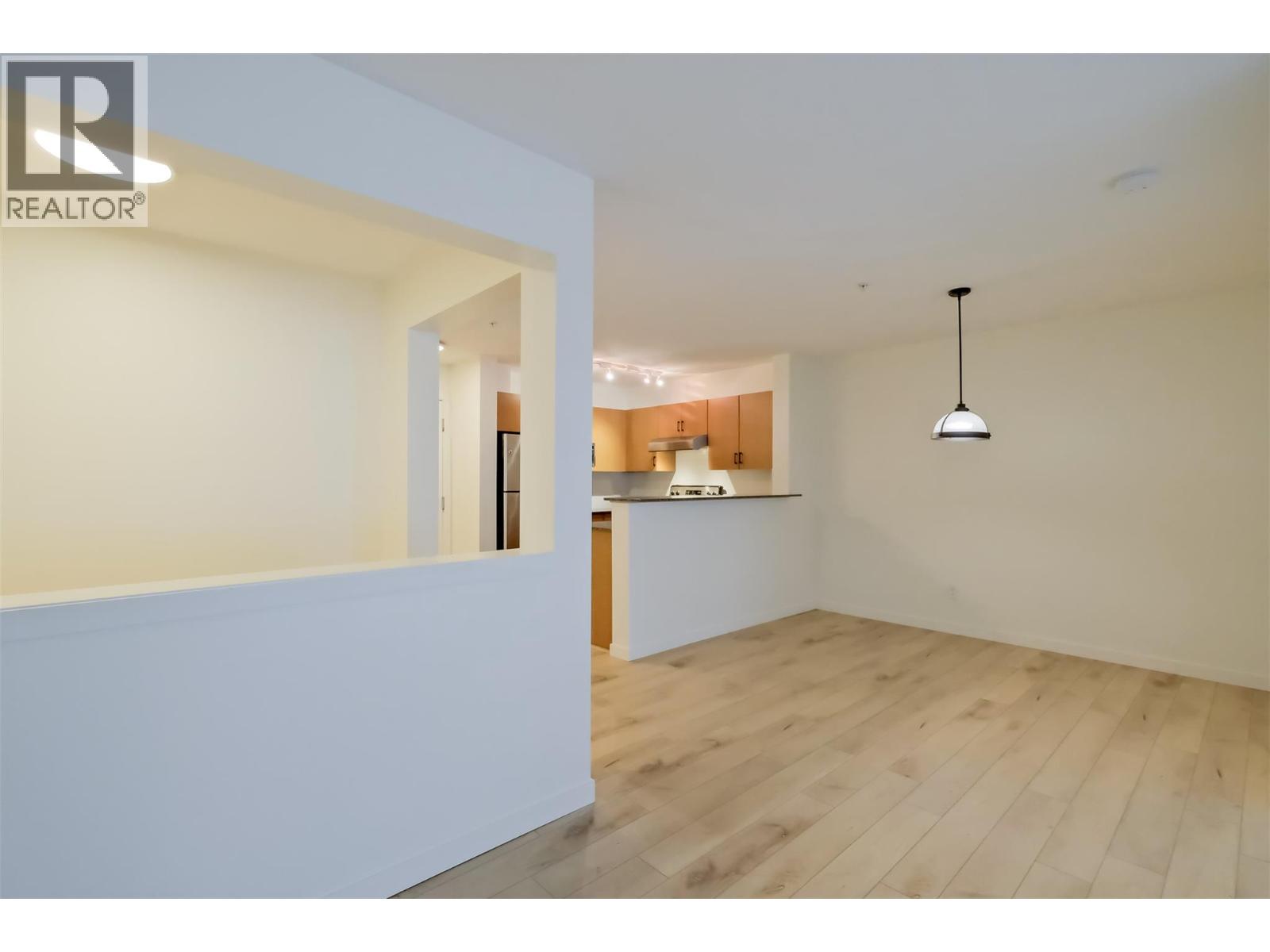 571 Yates Road Unit# 202, Kelowna