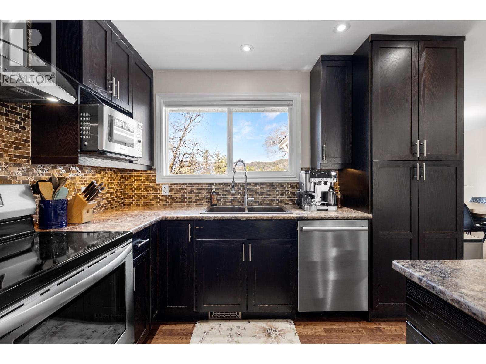 2337 Reid Place, Merritt