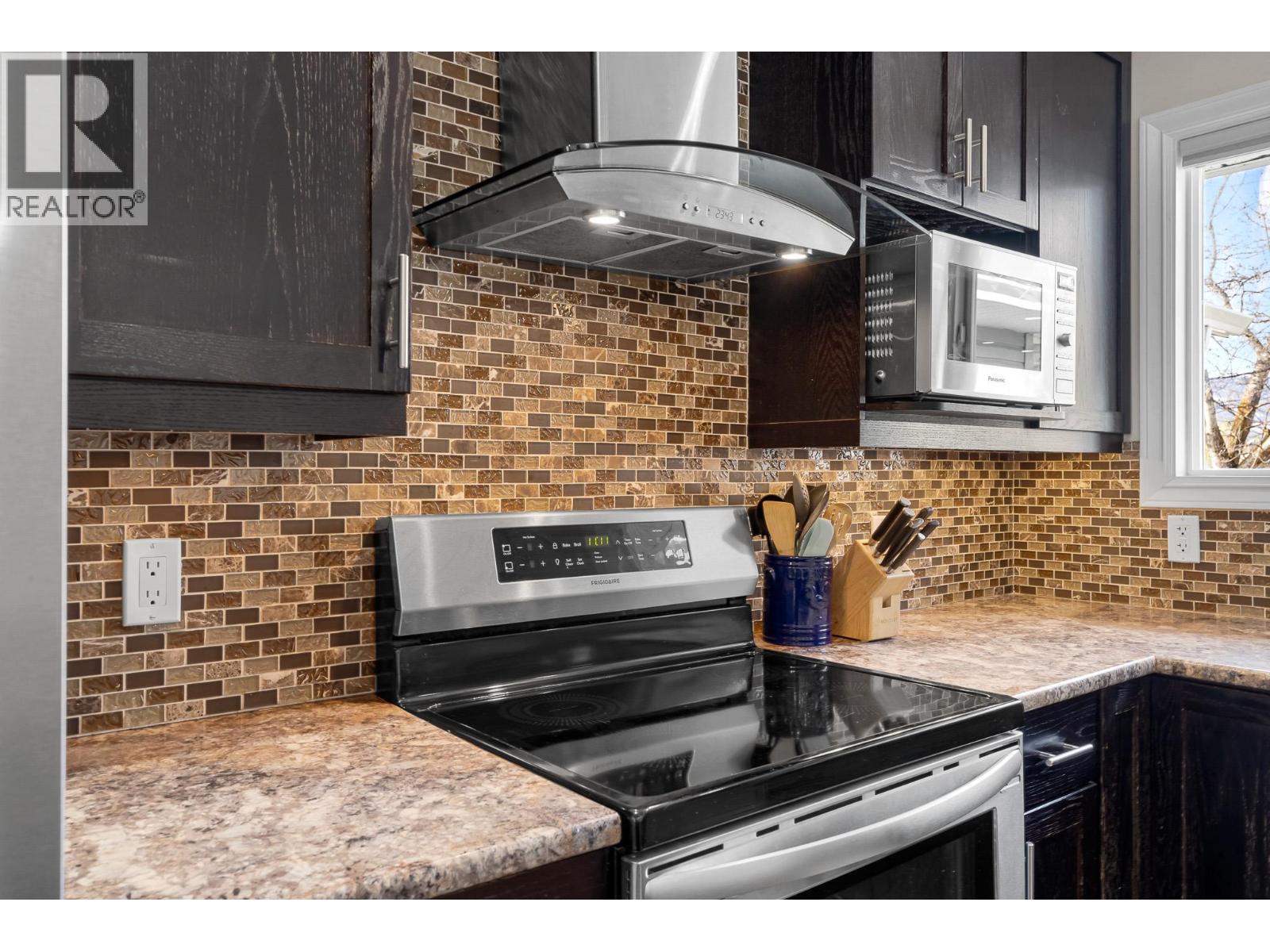 2337 Reid Place, Merritt