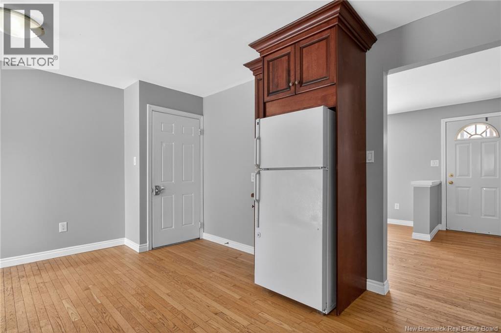 301 Buckingham Avenue - 6