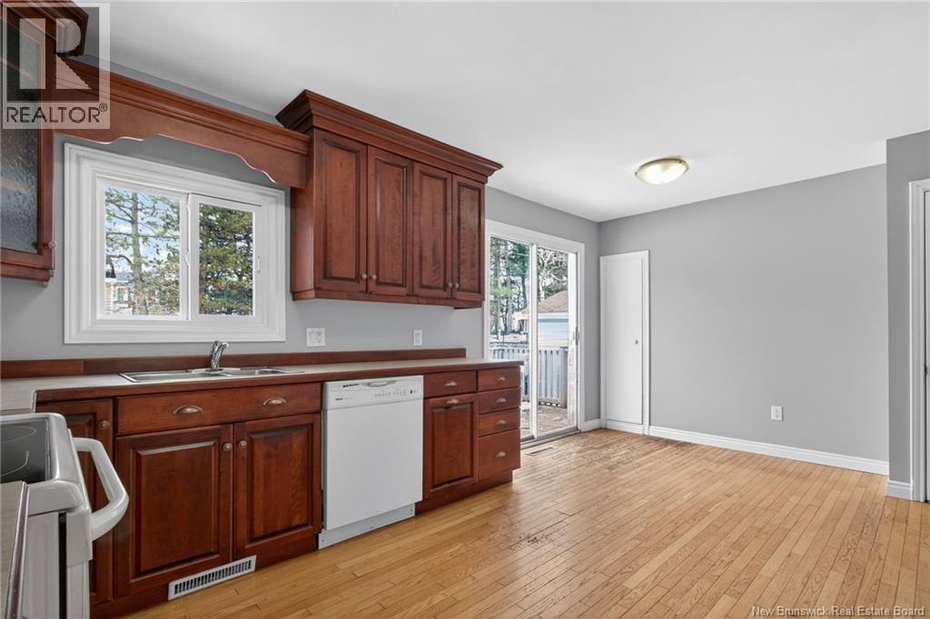301 Buckingham Avenue - 9