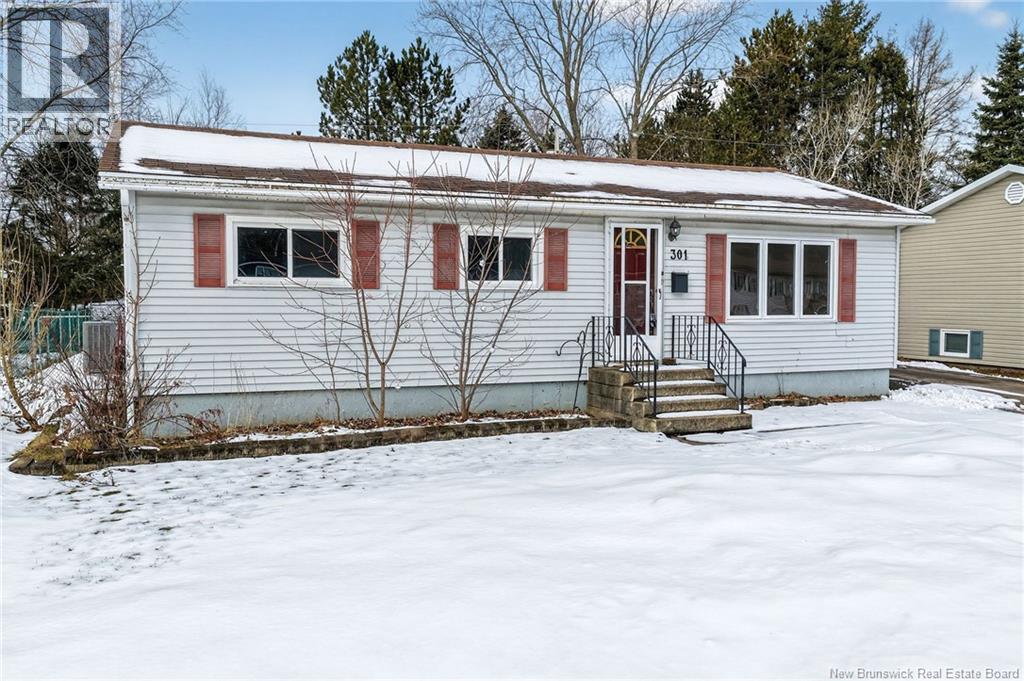 301 Buckingham Avenue - 1