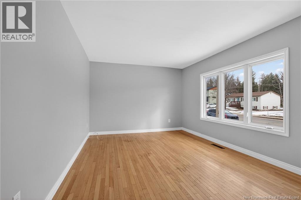 301 Buckingham Avenue - 3