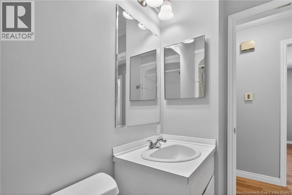 301 Buckingham Avenue - 11