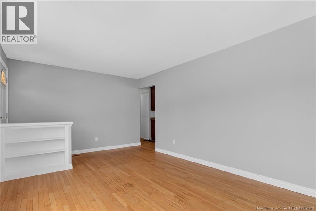 301 Buckingham Avenue - 4