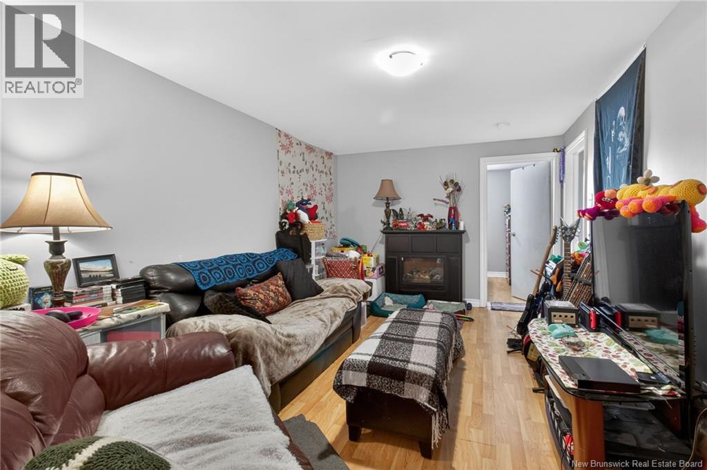 301 Buckingham Avenue - 25