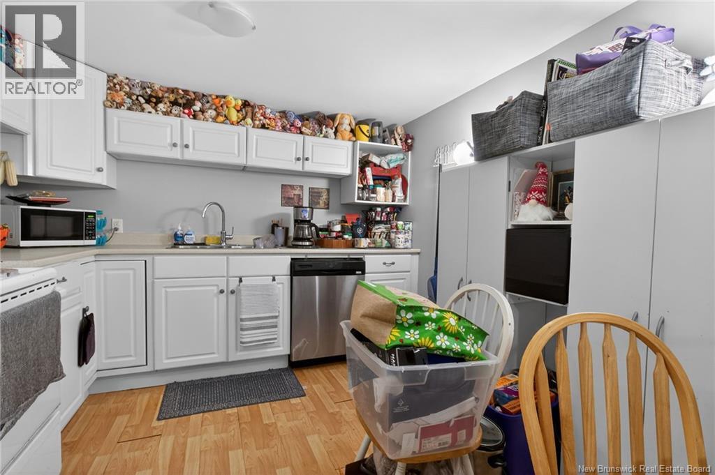 301 Buckingham Avenue - 23