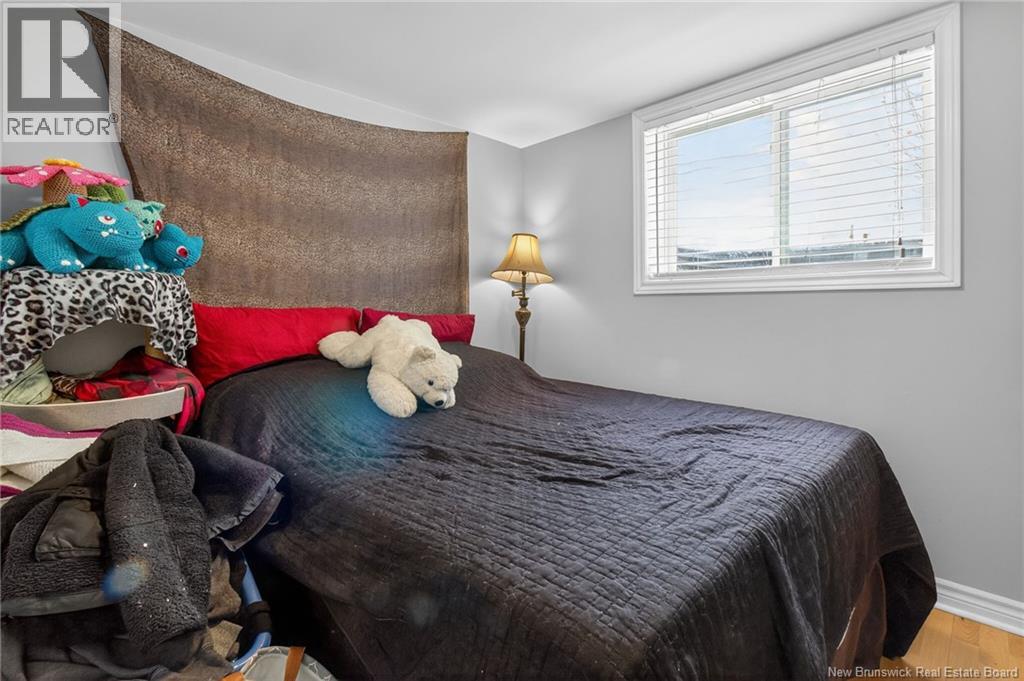 301 Buckingham Avenue - 27