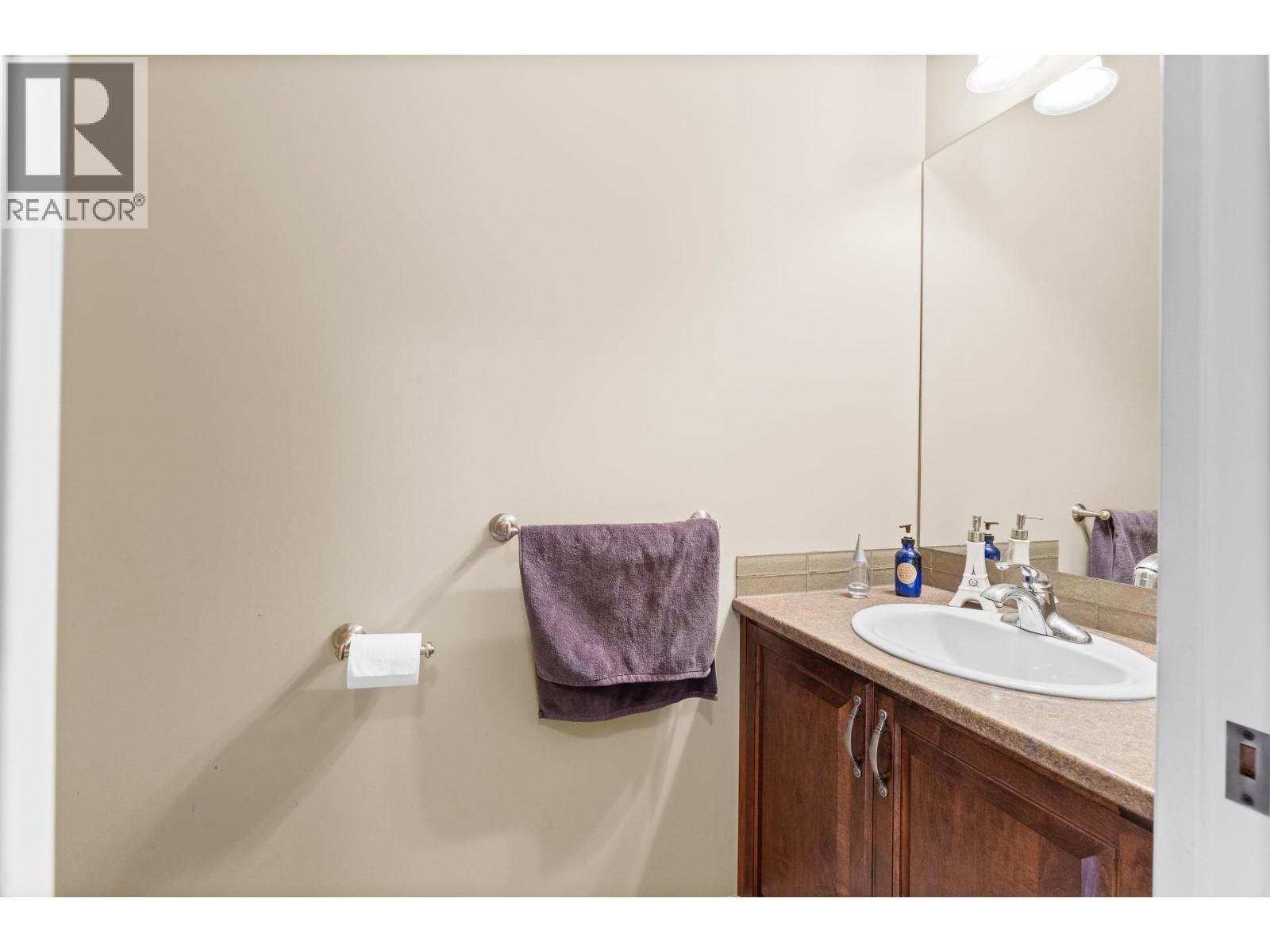 2253 Wilkinson Street, Kelowna