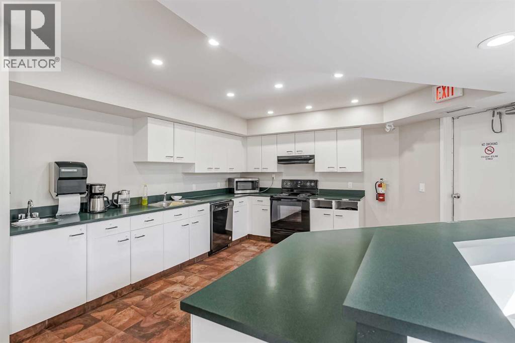 Single Family House for Sale in   Edenwold Heights NW Edgemont Calgary 