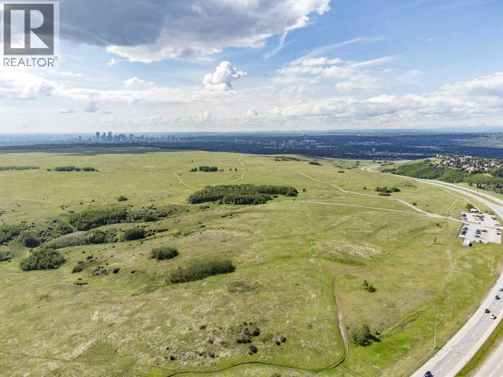 Single Family House for Sale in   Edenwold Heights NW Edgemont Calgary 