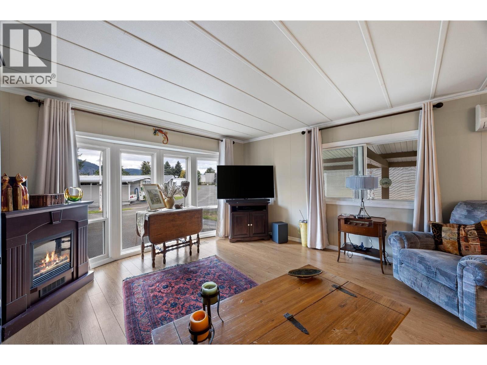#8 161 Shuswap Avenue - 23