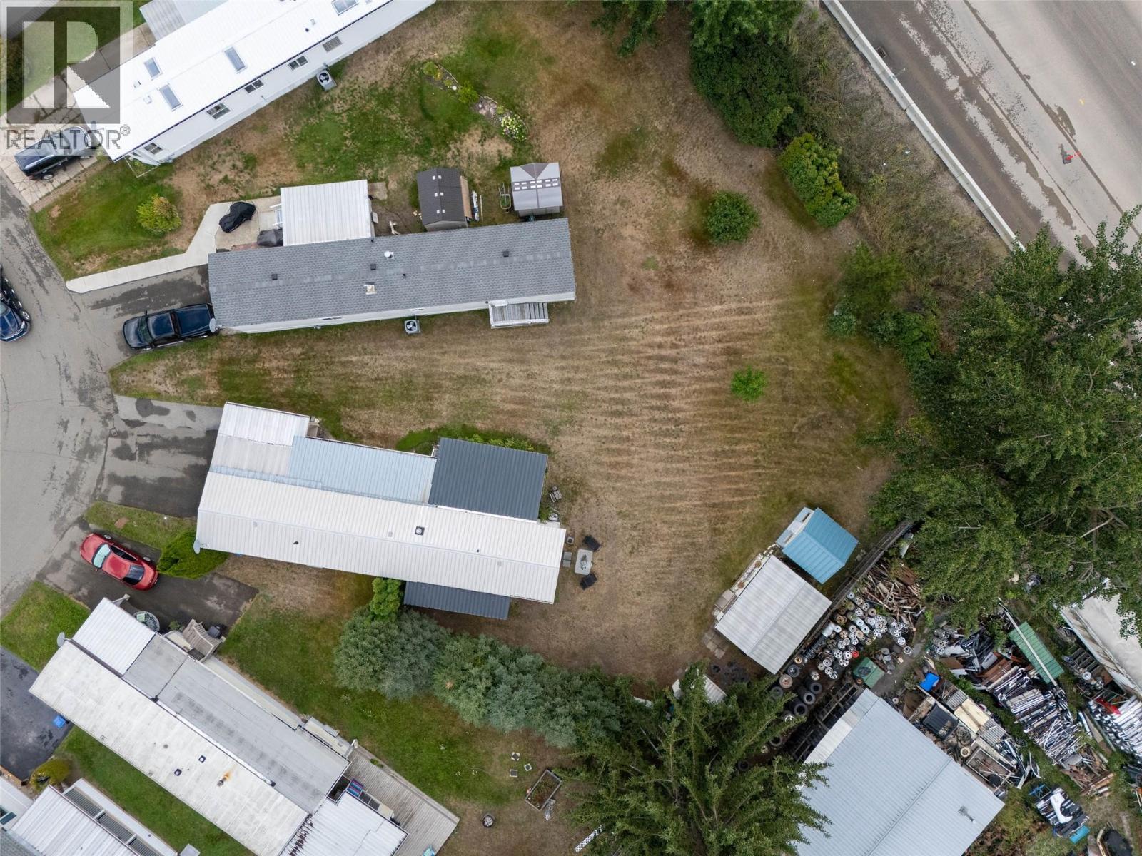 #8 161 Shuswap Avenue - 26