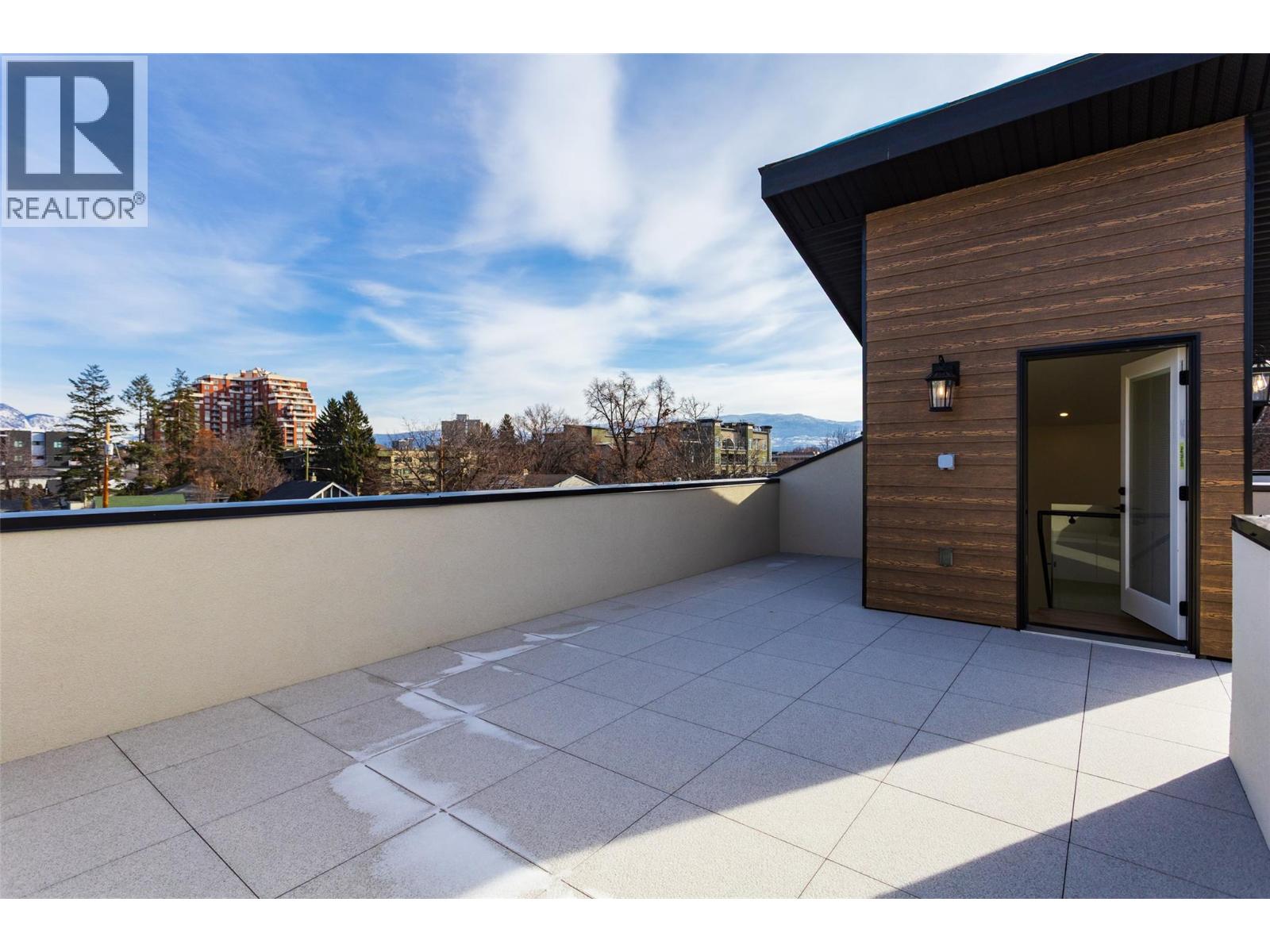 3 970 Lawson Avenue, Kelowna