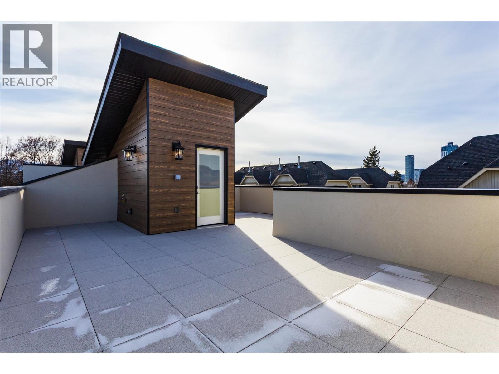 3 970 Lawson Avenue, Kelowna