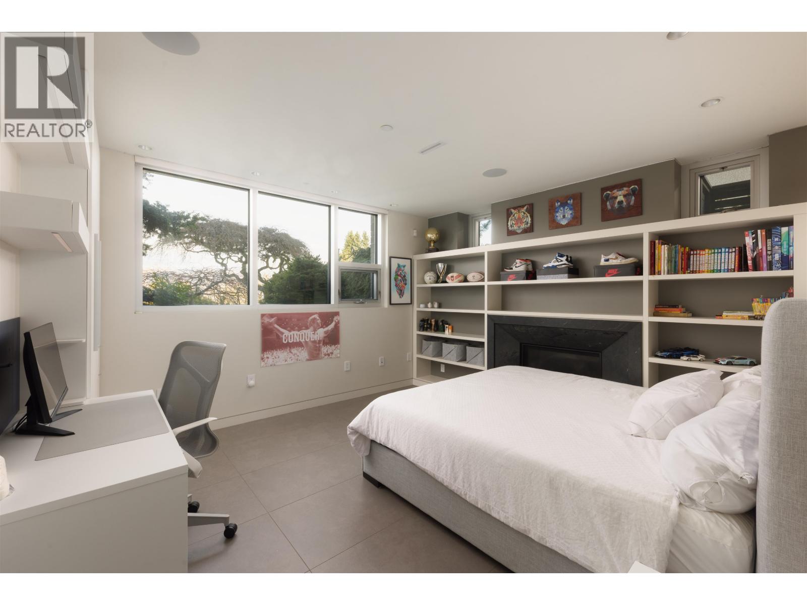 3250 W 20TH AVENUE, Vancouver