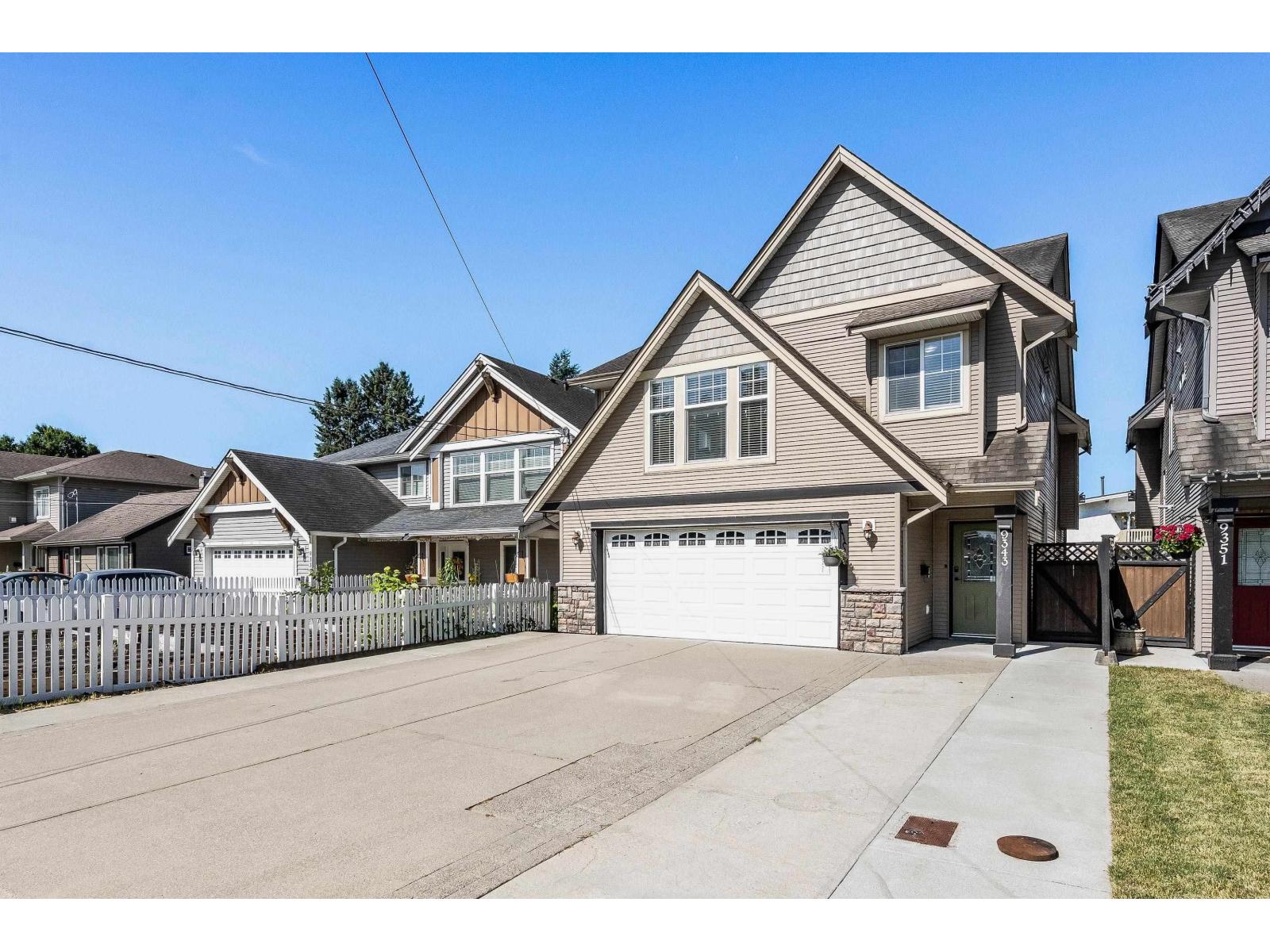 9343 COOTE Street - photo 2