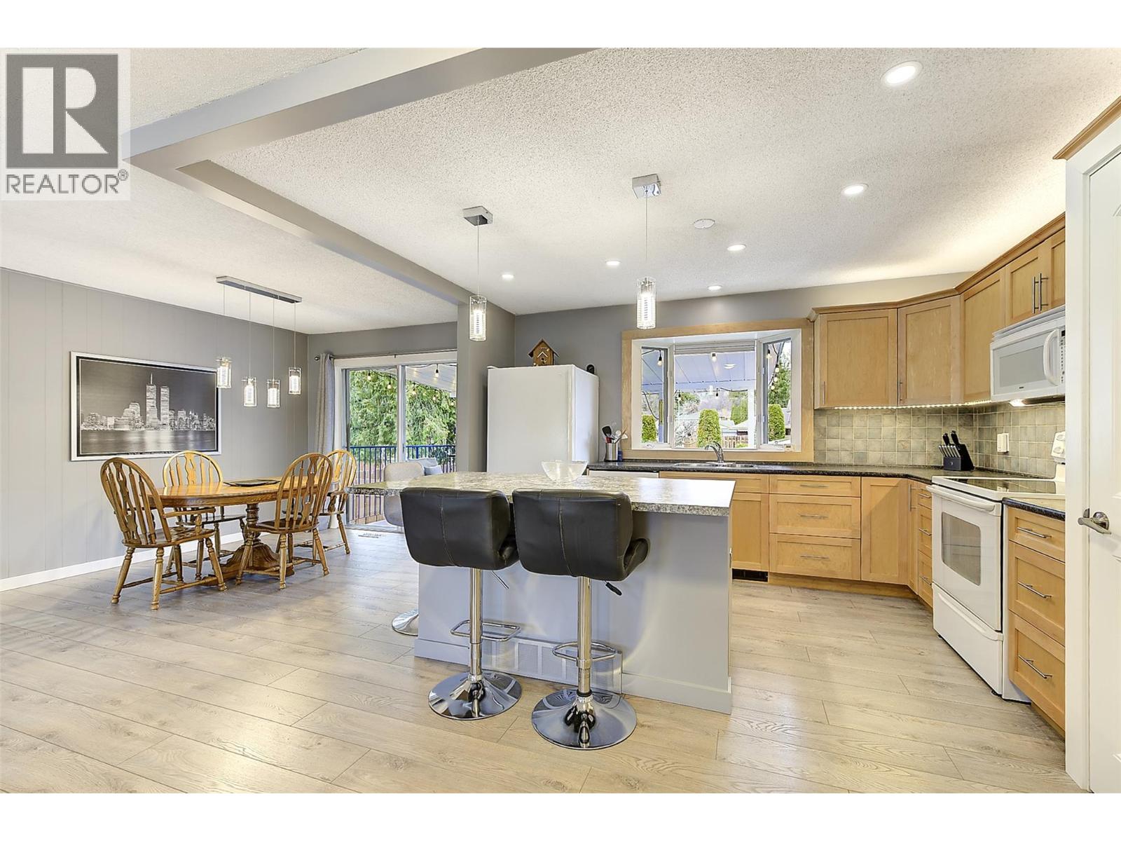  1631 Gillard Drive, Kelowna