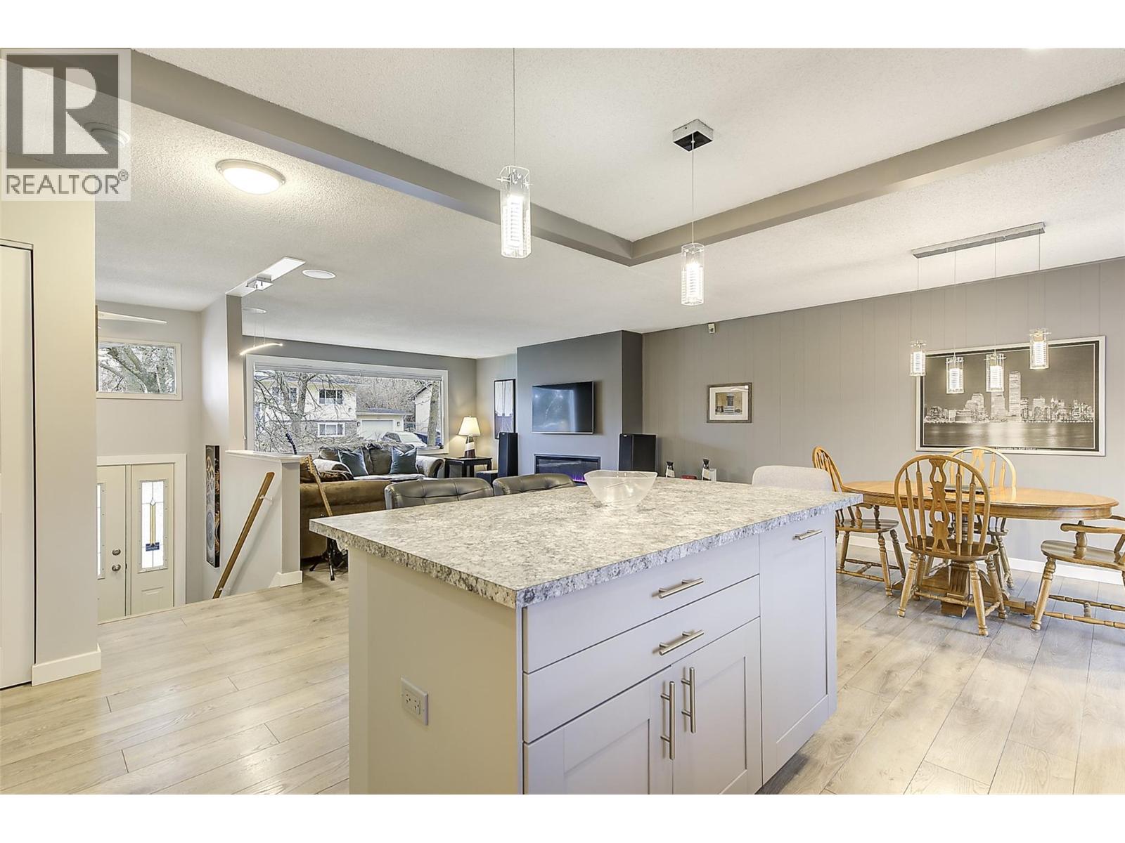  1631 Gillard Drive, Kelowna