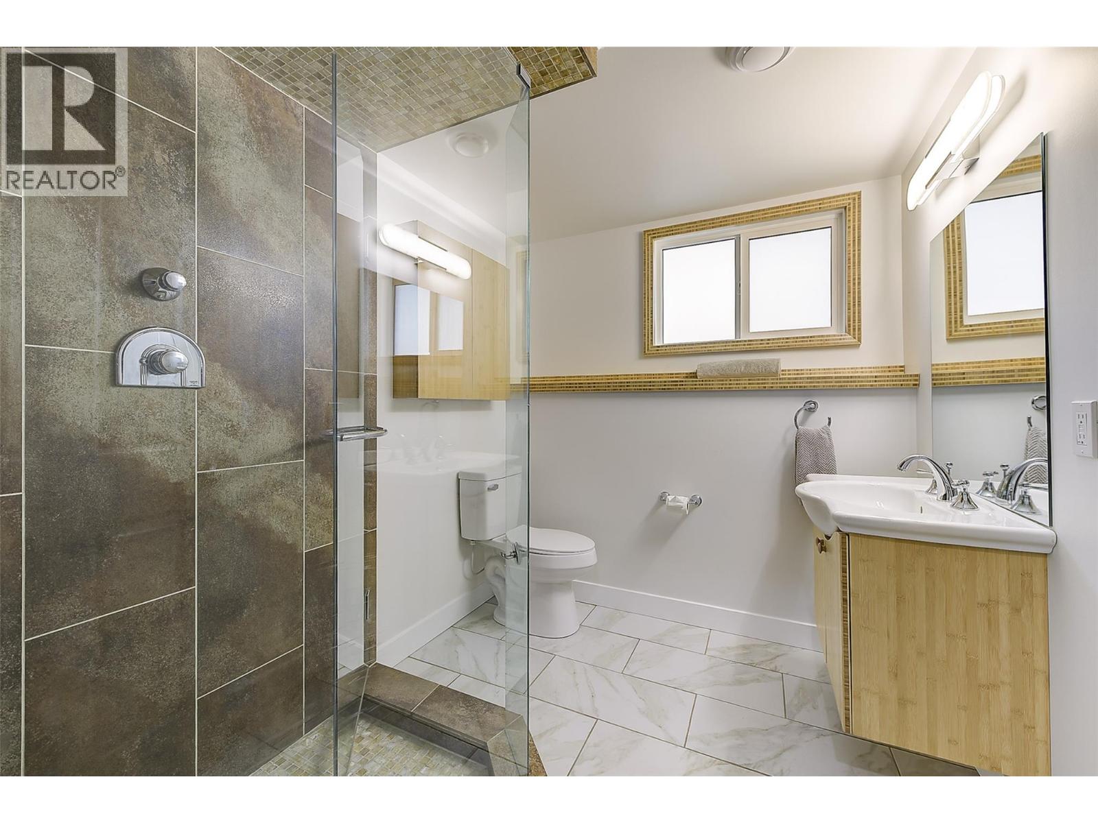  1631 Gillard Drive, Kelowna