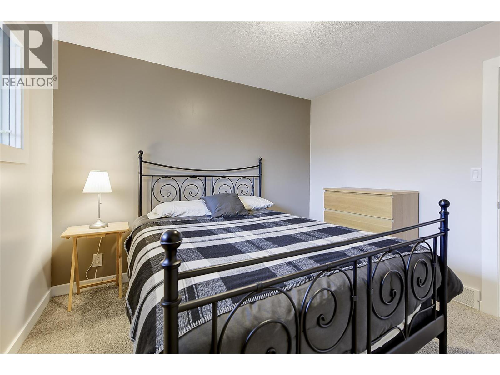  1631 Gillard Drive, Kelowna