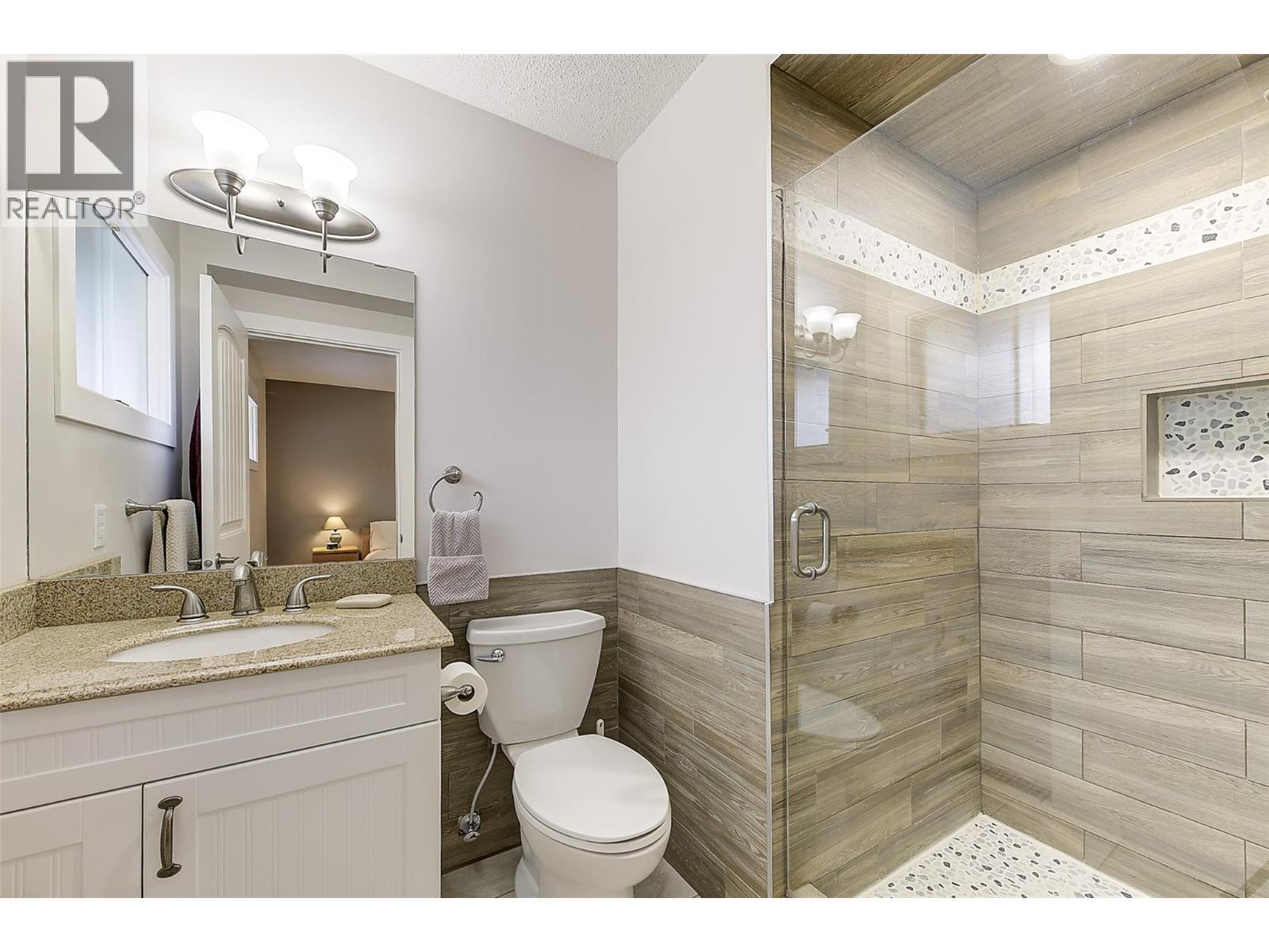  1631 Gillard Drive, Kelowna