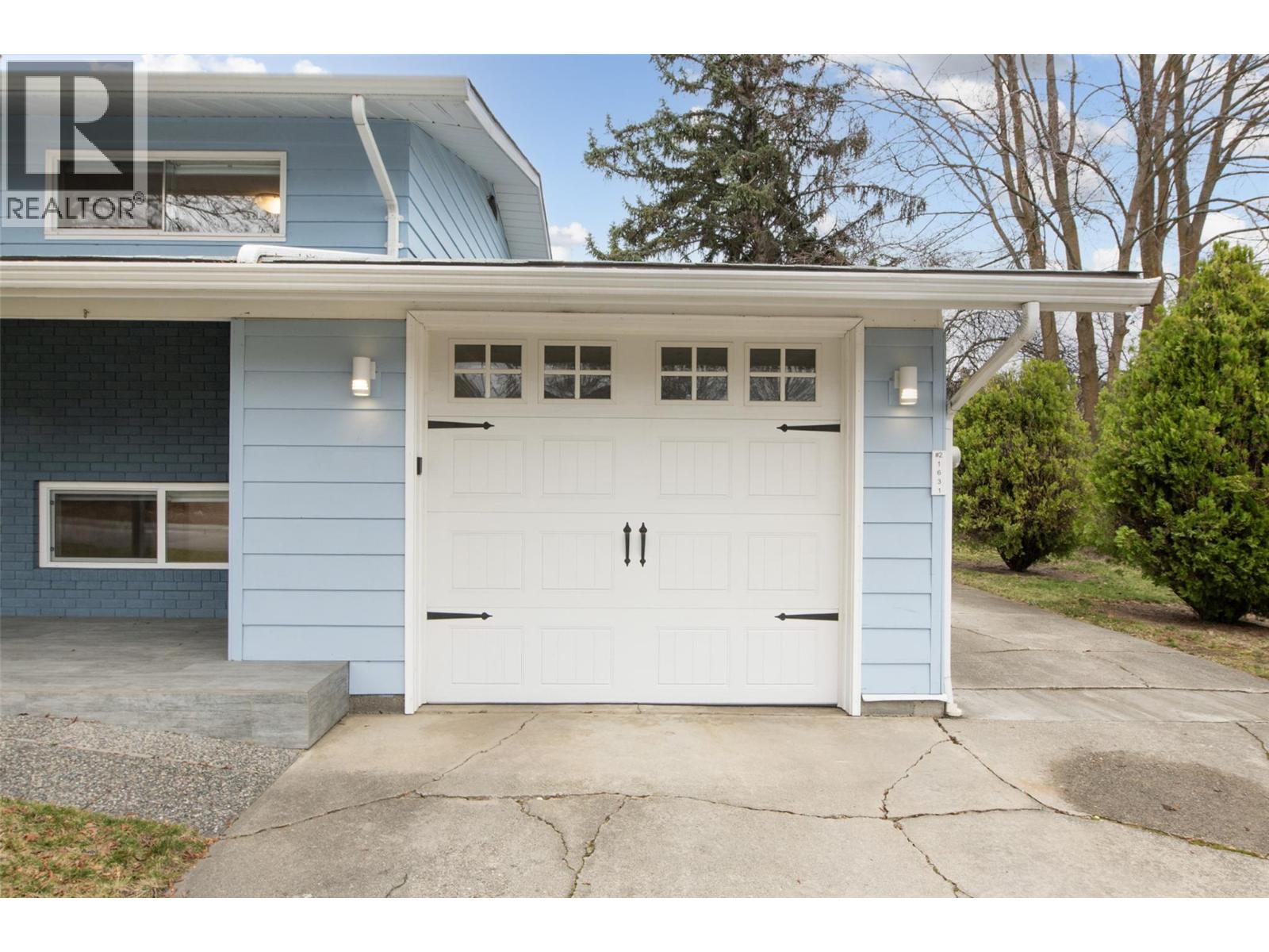  1631 Gillard Drive, Kelowna