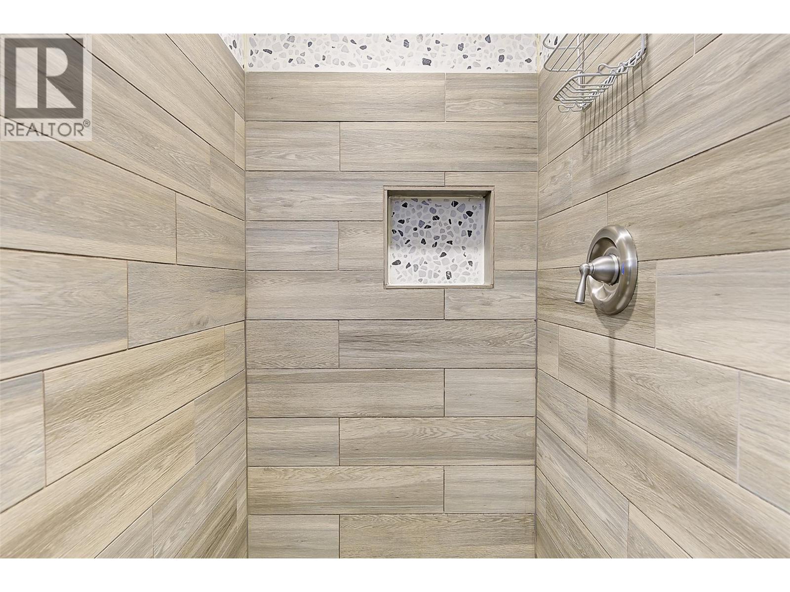  1631 Gillard Drive, Kelowna