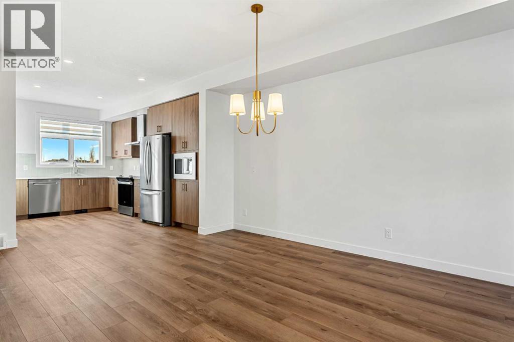 Single Family House for Sale in    Avenue SW West Springs Calgary 