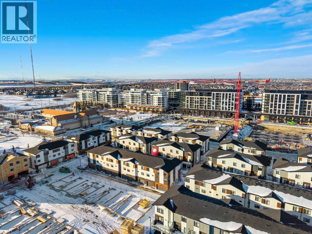 Single Family House for Sale in    Avenue SW West Springs Calgary 