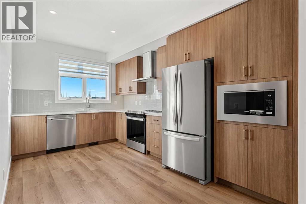 Single Family House for Sale in    Avenue SW West Springs Calgary 