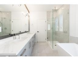 16755 16a Avenue, Surrey, BC V3Z0B4 Photo 23