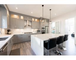 16755 16a Avenue, Surrey, BC V3Z0B4 Photo 8