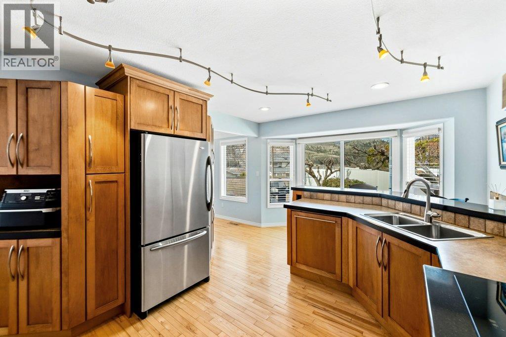 6756 Mountainview Drive, Oliver