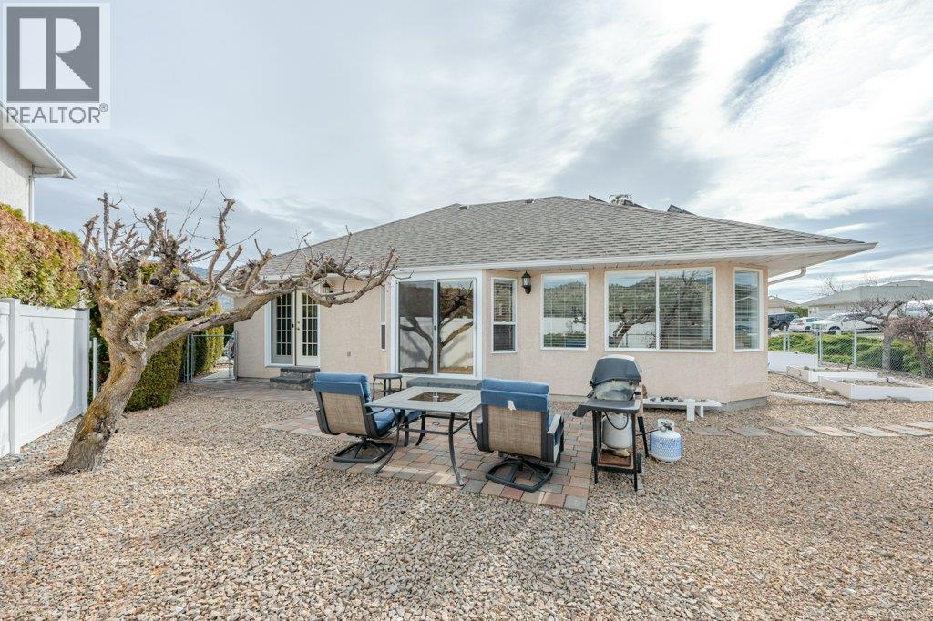 6756 Mountainview Drive, Oliver