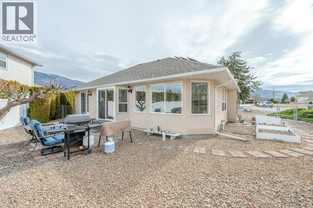 6756 Mountainview Drive, Oliver