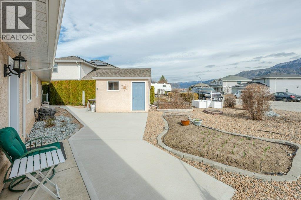 6756 Mountainview Drive, Oliver
