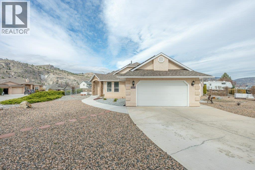 6756 Mountainview Drive, Oliver