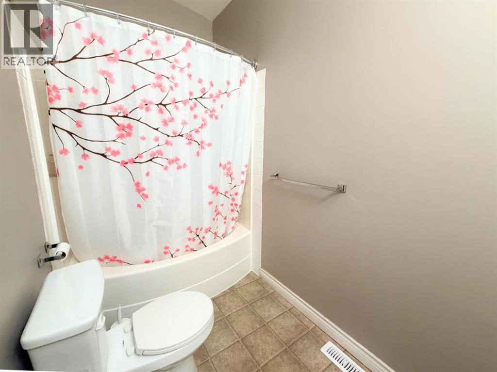 6419 52 Street, Ponoka