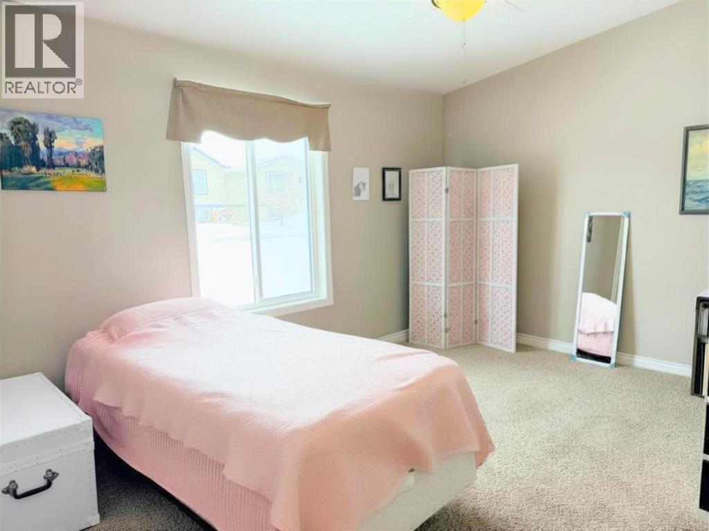 6419 52 Street, Ponoka