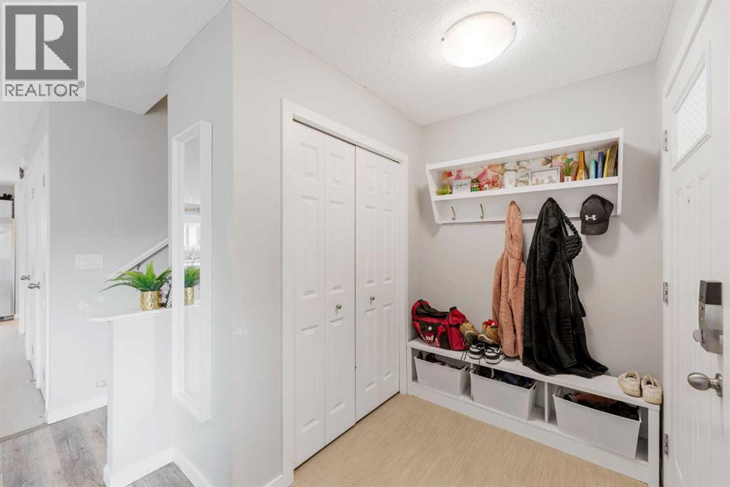 71 Sunset Road, Cochrane